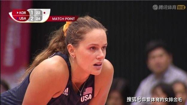 最终曼联主场3-2逆转维拉，红魔终结各赛事4场不胜。